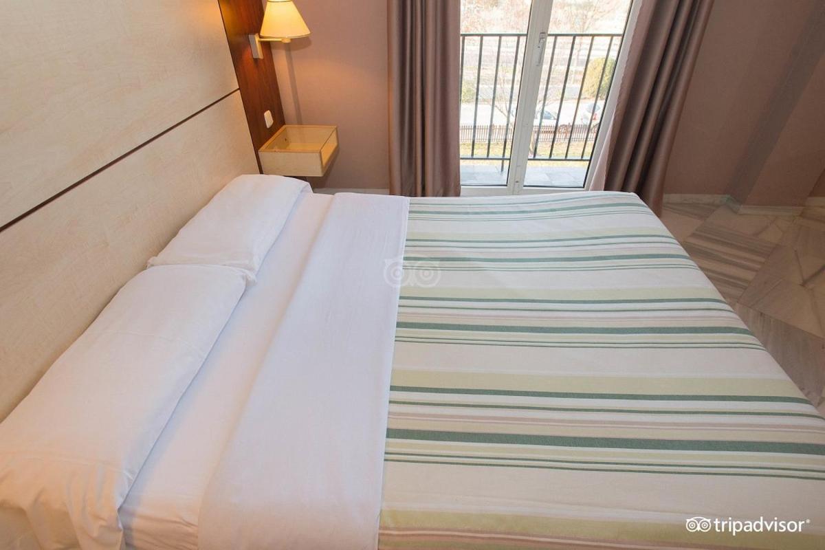 Hotel Villa Blanca Albolote Zewnętrze zdjęcie
