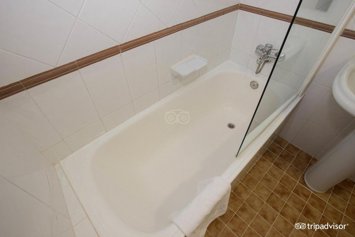 Hotel Villa Blanca Albolote Zewnętrze zdjęcie