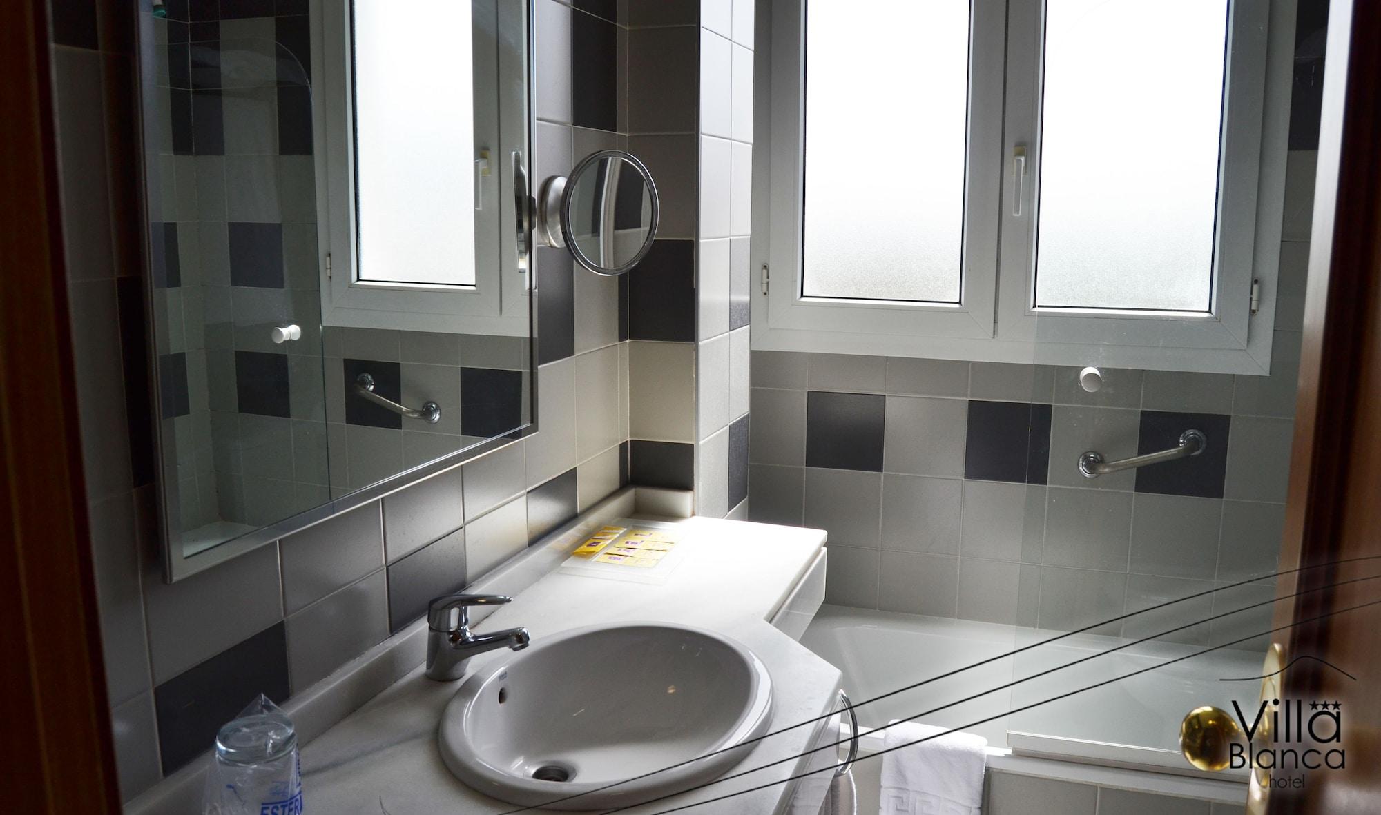 Hotel Villa Blanca Albolote Zewnętrze zdjęcie